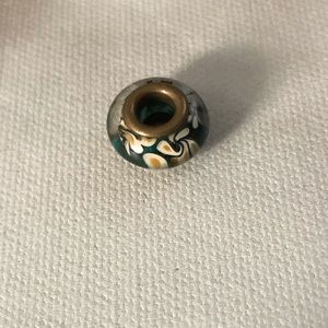 ⭐️Beautiful floral charm for pandora bracelet.